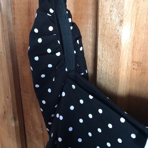 ✨️FINAL SALE✨️polka dot black ruffled sleeve blouse - size large - Picture 3 of 3